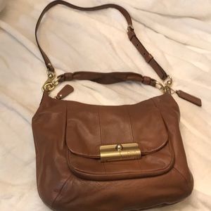 Coach shoulder bag-excellent condition